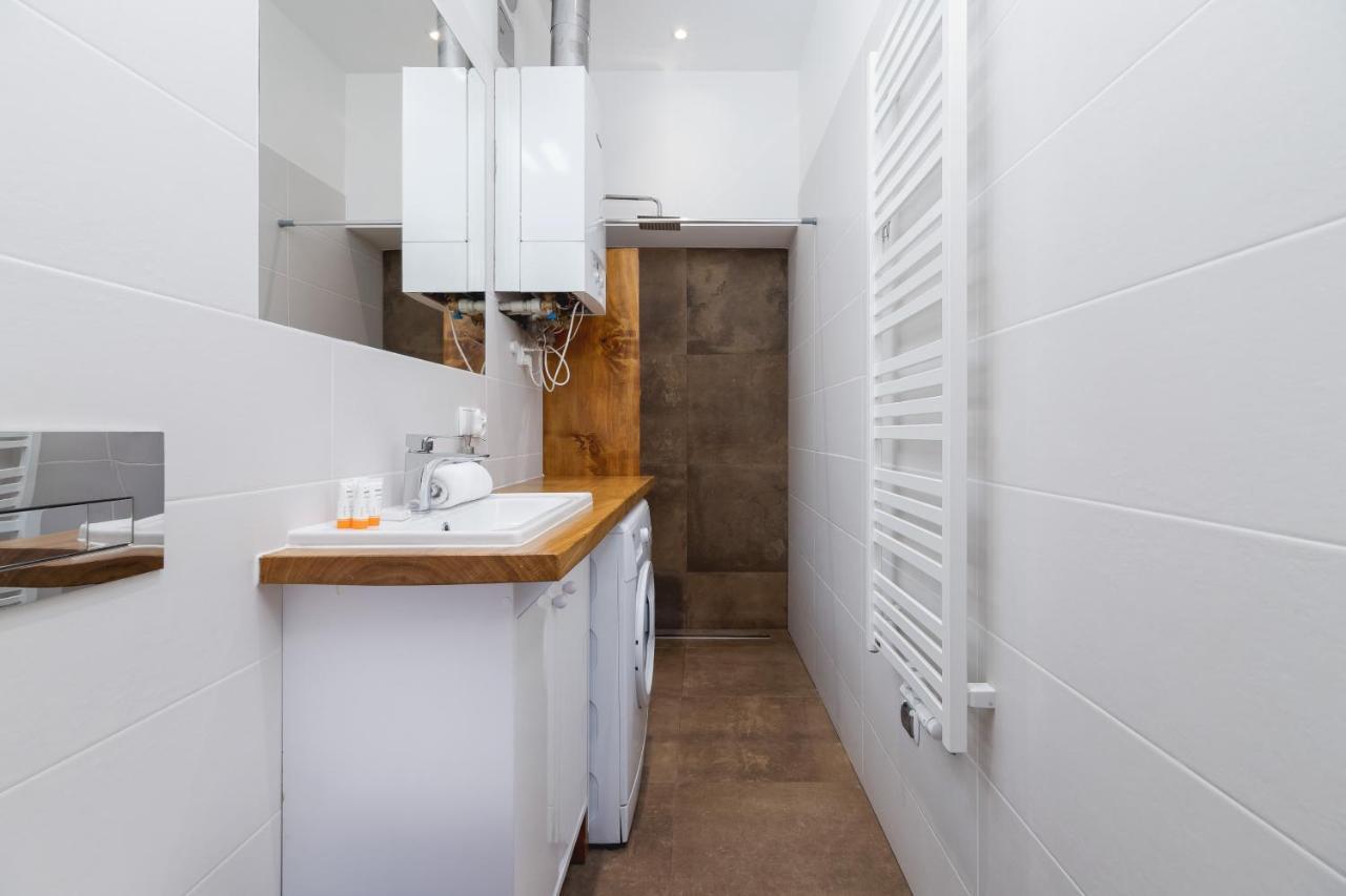 Old Town Apartments Basztowa By Renters Cracovie Extérieur photo