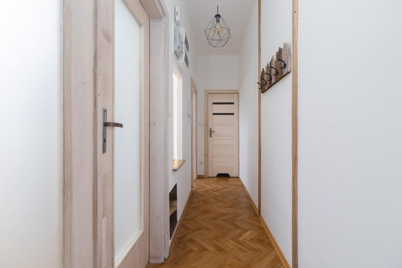 Old Town Apartments Basztowa By Renters Cracovie Extérieur photo