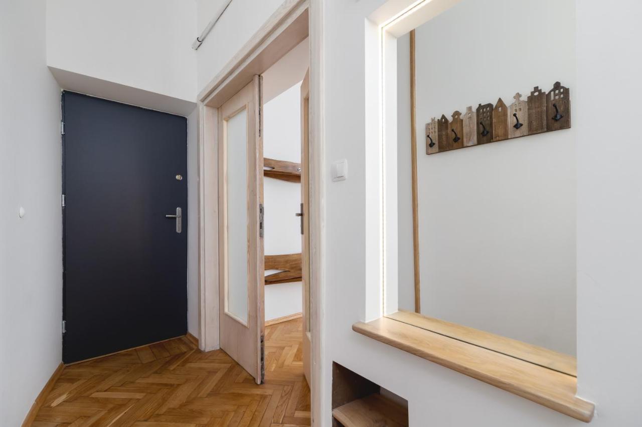 Old Town Apartments Basztowa By Renters Cracovie Extérieur photo